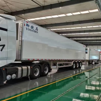 Pōłprzyczōwki chłodniōne z 3 ôsiami